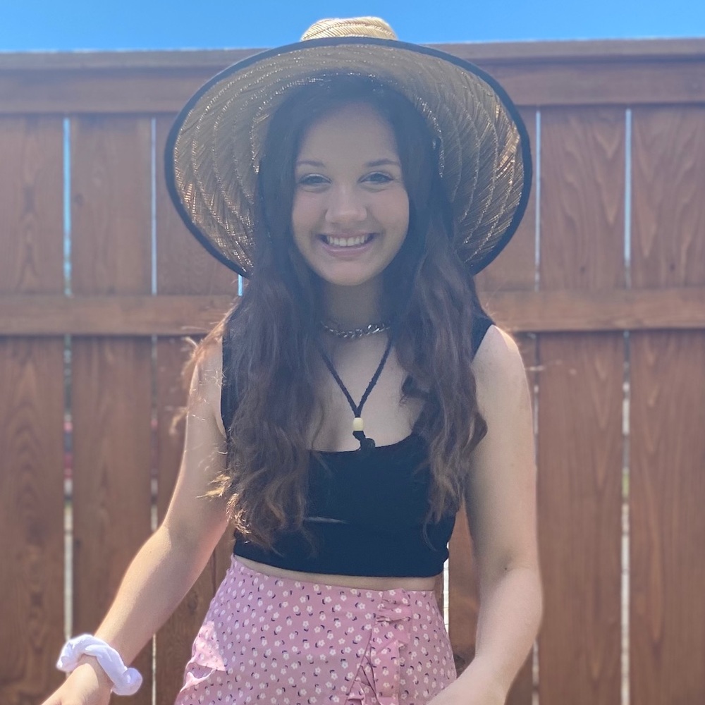 Meet your Posher, Emily